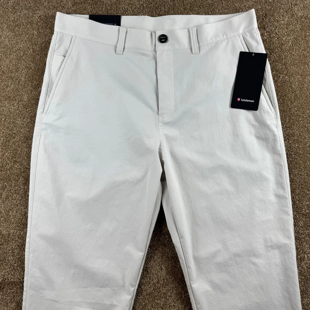 Lululemon Relaxed Tapered Trouser 36 Bone White LM5AN1S Mens Pants NWT